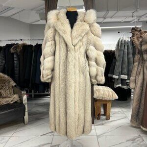 NORWEGIAN FOX - LONG COAT W/HOOD, VERY GOOD CONDITION - WAS 2895 NOW 1700 SIZE S